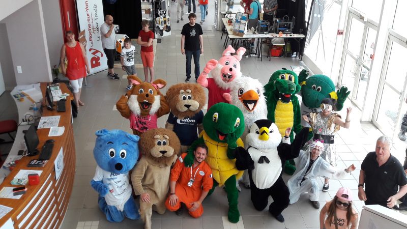 les mascottes de la coupe de france de robotique